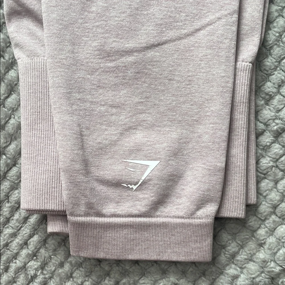 Gymshark Light Purple Leggings - Picture 2 of 5